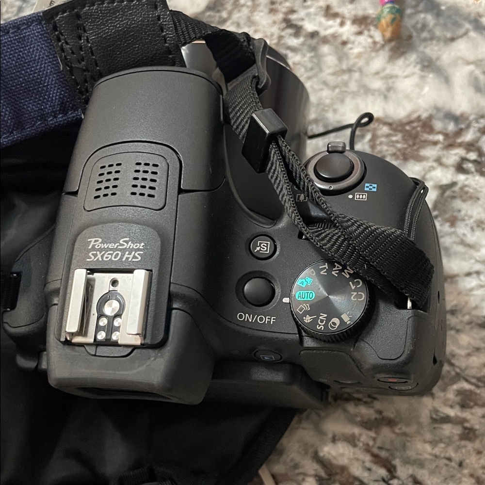 Canon Power Shot SX60 digital HS EXCELLENT working cond‼️ NO Battery or SD card - Picture 3 of 16